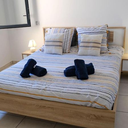 Apartamento Enola - Sea View Terrace Parking - By Tgb Pietrosella Exterior foto
