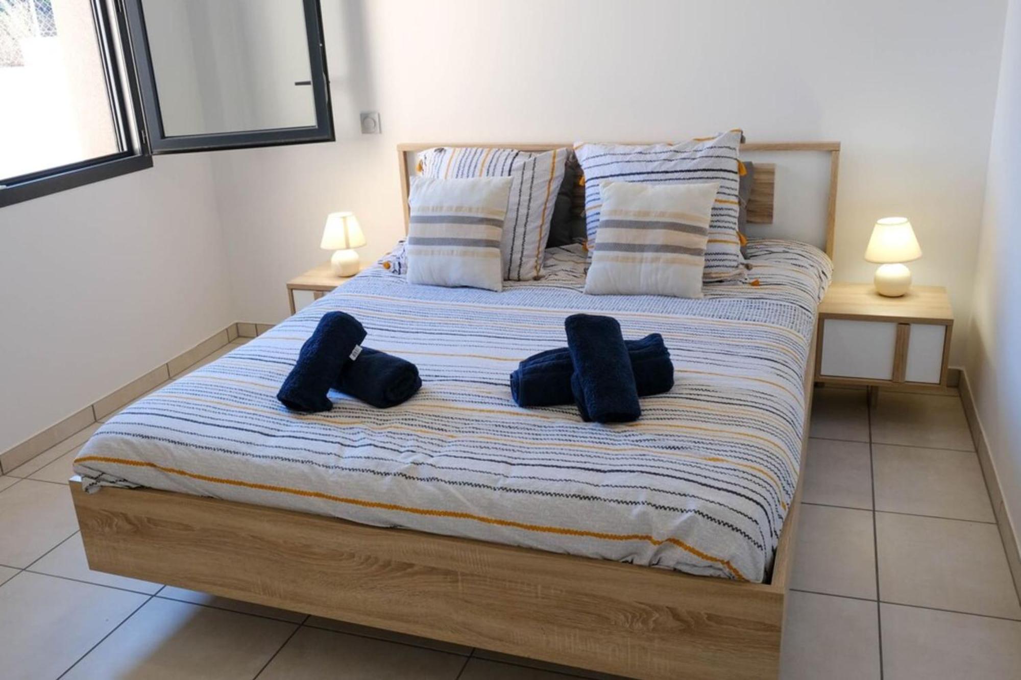 Apartamento Enola - Sea View Terrace Parking - By Tgb Pietrosella Exterior foto