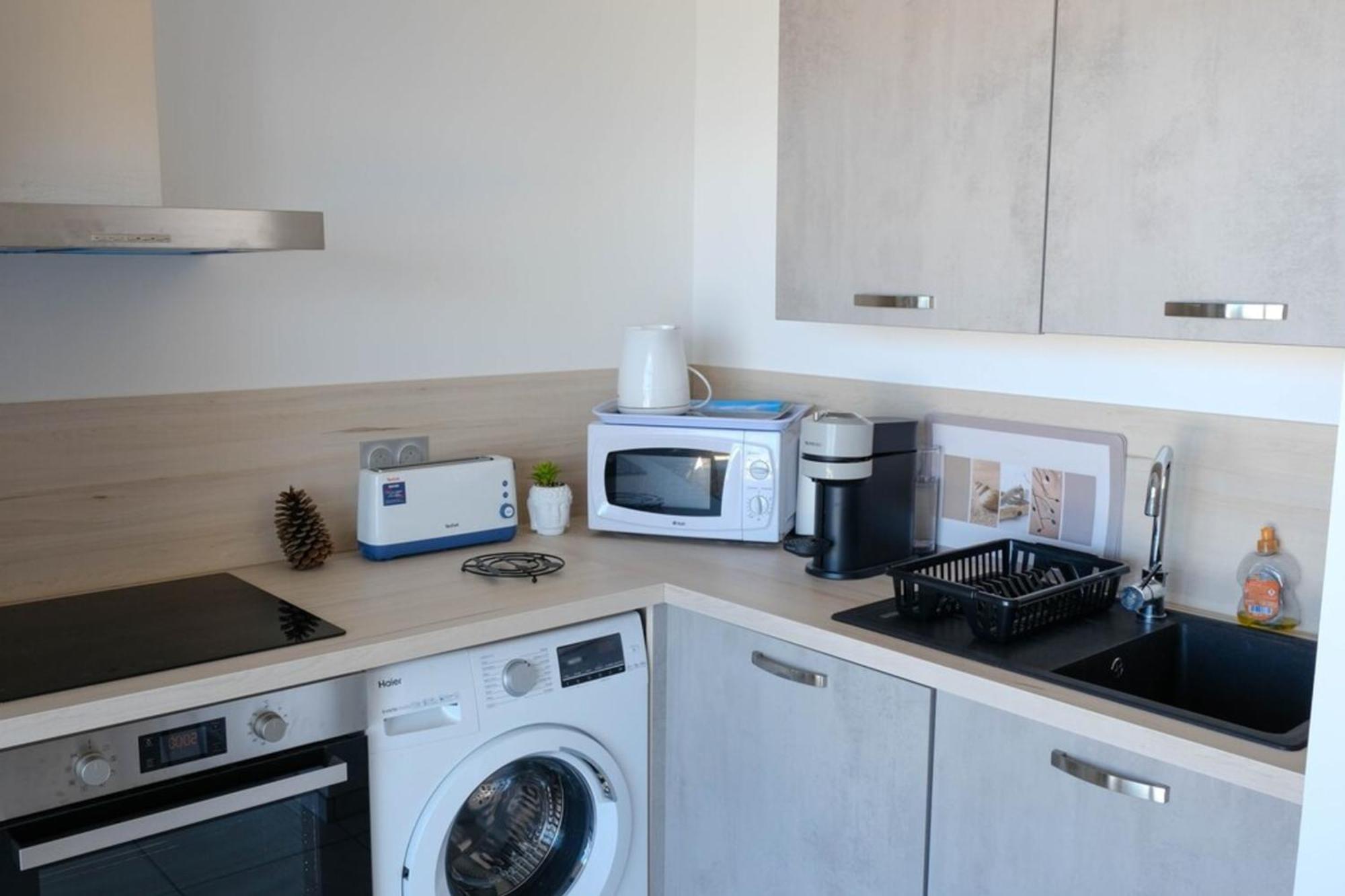 Apartamento Enola - Sea View Terrace Parking - By Tgb Pietrosella Exterior foto